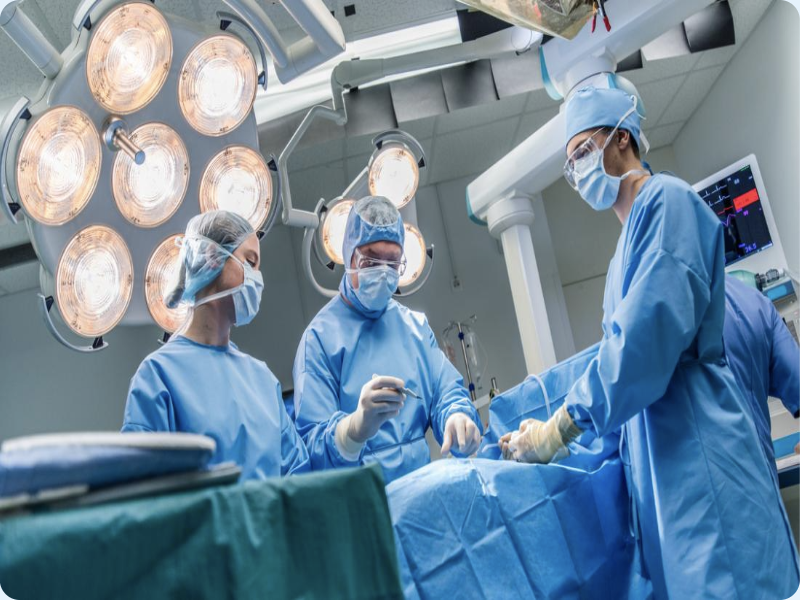 Surgeons performing a cholecystectomy